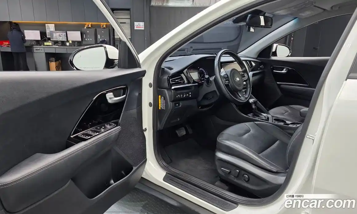 Kia Niro 2021 1.6 гидро, фото 12