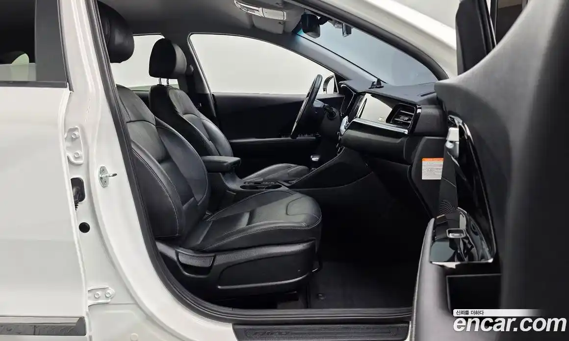 Kia Niro 2021 1.6 гидро, фото 15