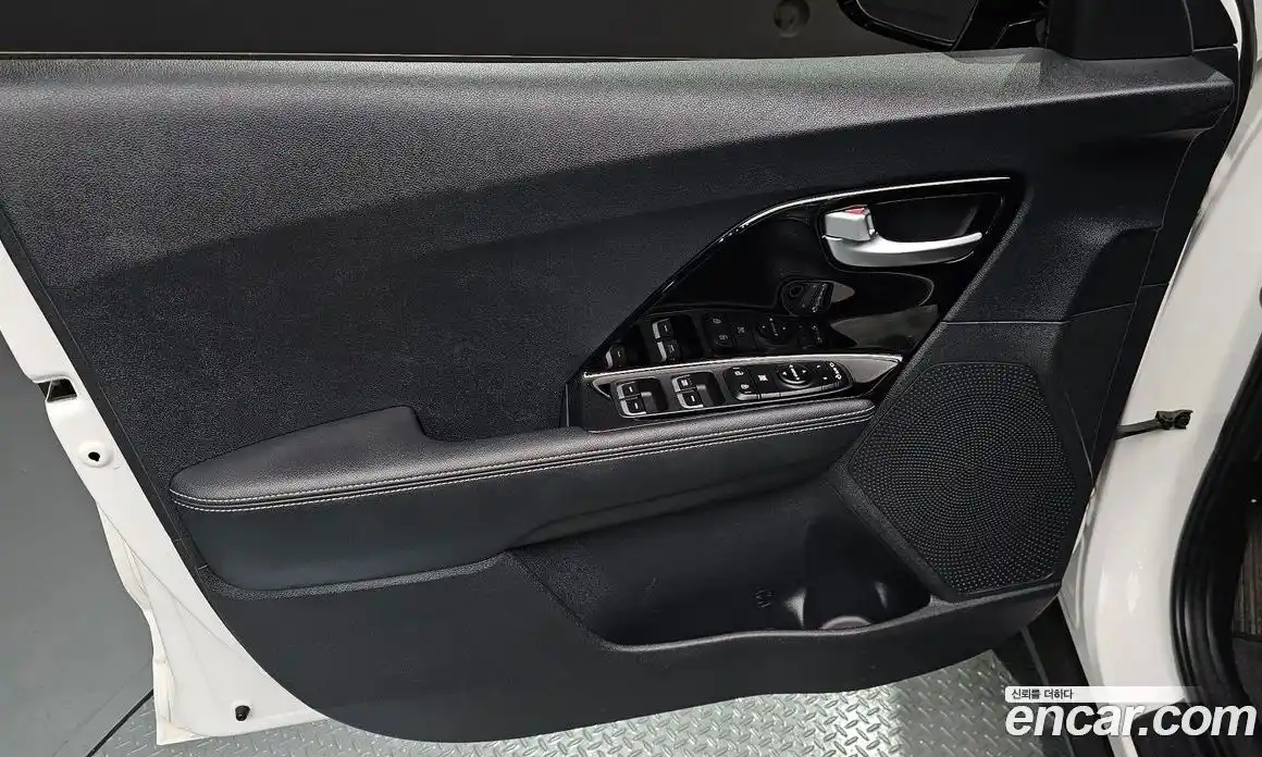 Kia Niro 2021 1.6 гидро, фото 14