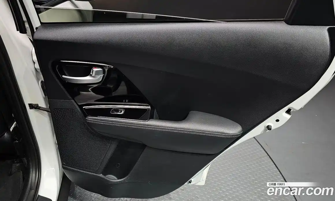 Kia Niro 2021 1.6 гидро, фото 15