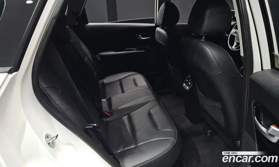 Kia Niro 2021 1.6 гидро, фото 18
