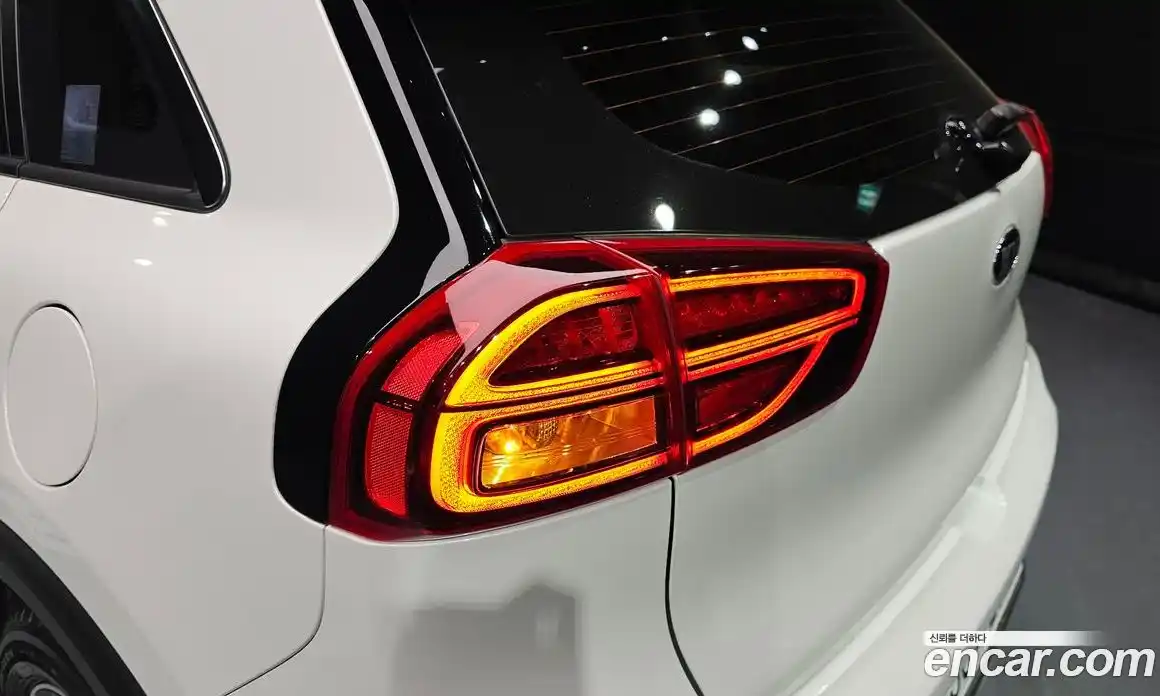 Kia Niro 2021 1.6 гидро, фото 9