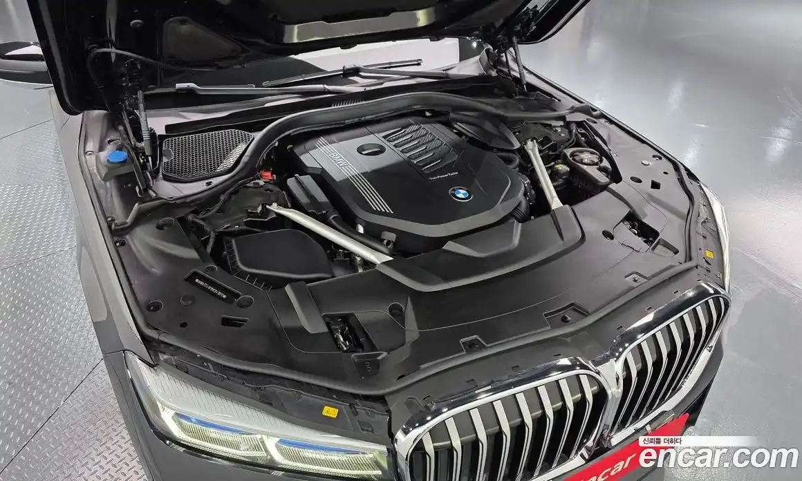 BMW 7 серия 2021 3.0 автомат (гидро), фото 6