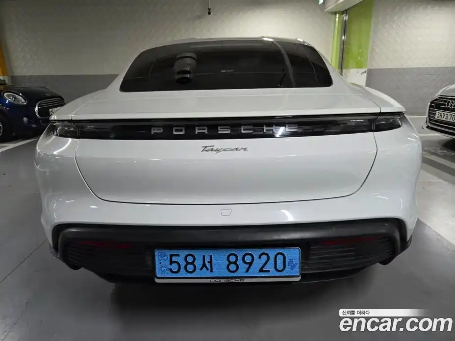 Porsche Taycan 2022 0.1 автомат (гидро), фото 3