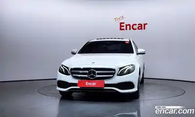 Mercedes-Benz E-Class 2018 2.0 автомат (гидро), миниатюра 3