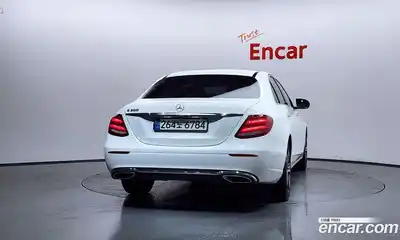 Mercedes-Benz E-Class 2018 2.0 автомат (гидро), миниатюра 4