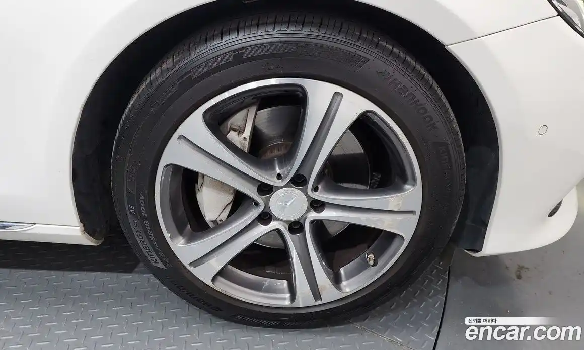 Mercedes-Benz E-Class 2018 2.0 автомат (гидро), фото 7
