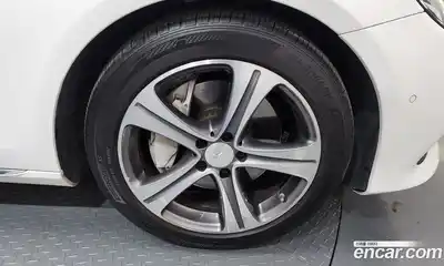 Mercedes-Benz E-Class 2018 2.0 автомат (гидро), миниатюра 7
