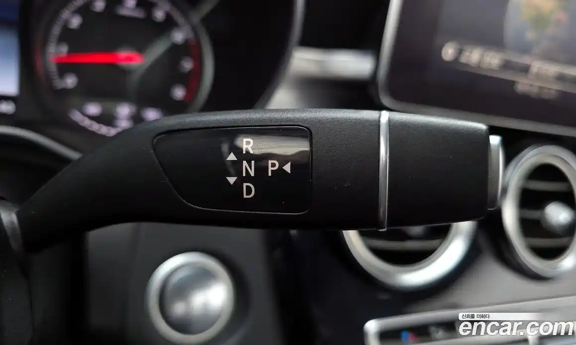 Mercedes-Benz C-Class 2017 2.0 автомат (гидро), фото 9