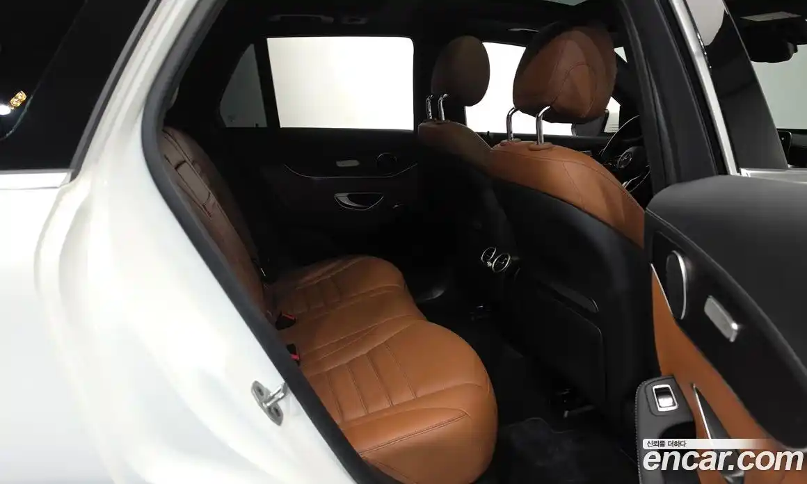 Mercedes-Benz GLC-Class 2022 2.0 гидро, фото 11