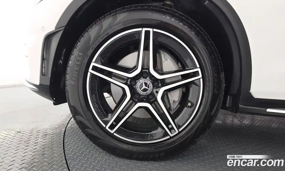 Mercedes-Benz GLC-Class 2022 2.0 гидро, фото 5