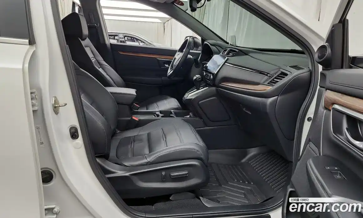 Honda CR-V 2019 1.5 автомат (гидро), фото 17
