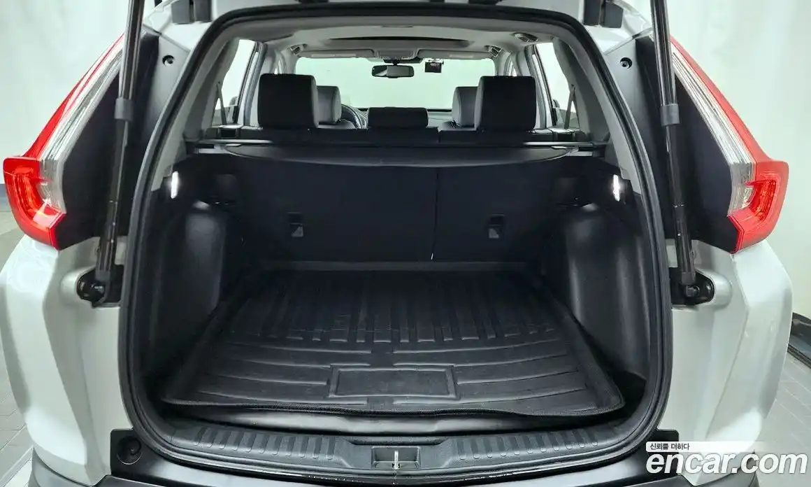 Honda CR-V 2019 1.5 автомат (гидро), фото 26