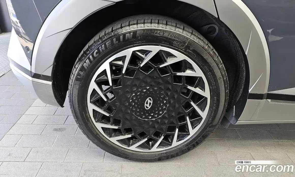 Hyundai Ioniq 5 2023 0.1 гидро, фото 5