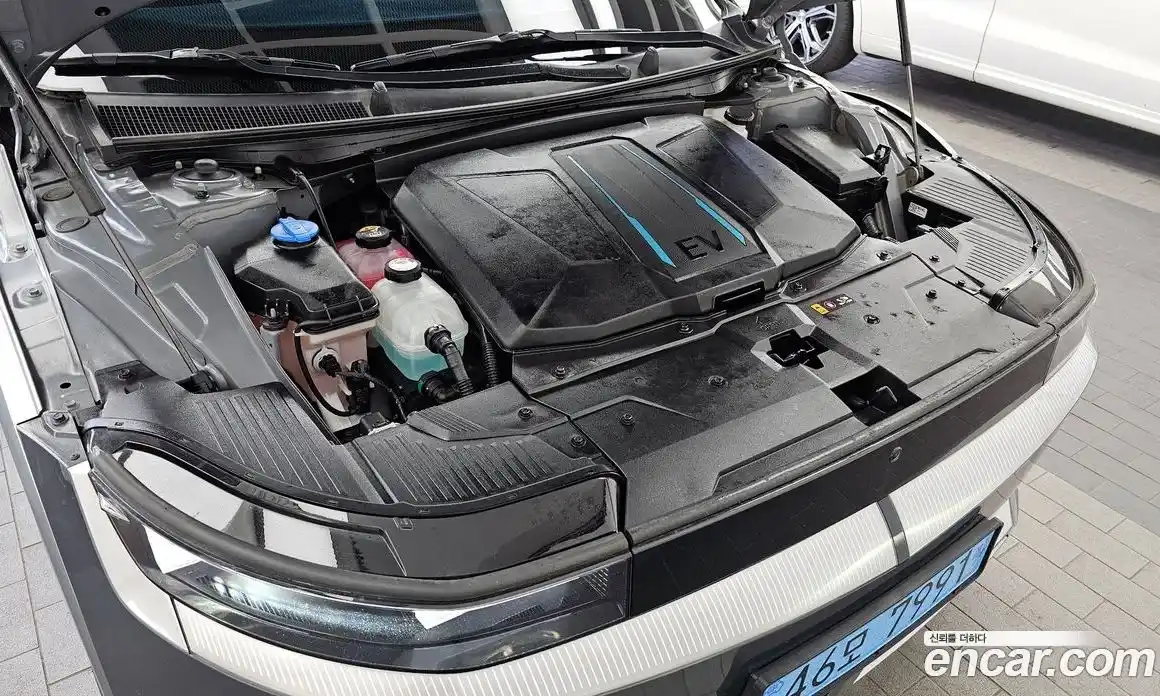 Hyundai Ioniq 5 2023 0.1 гидро, фото 6