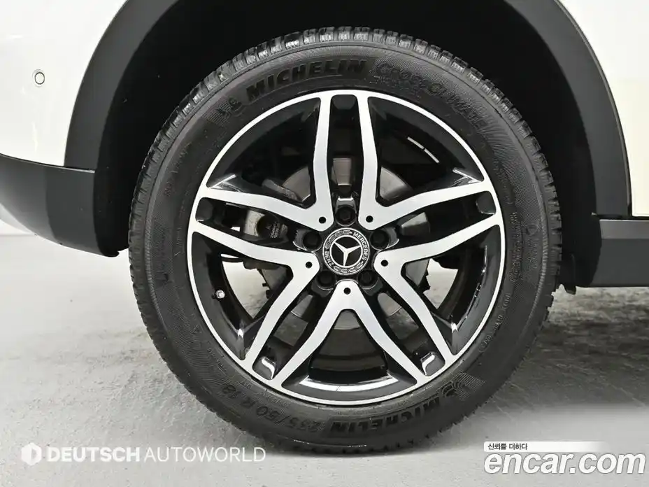 Mercedes-Benz GLA-Class 2018 2.0 гидро, фото 18