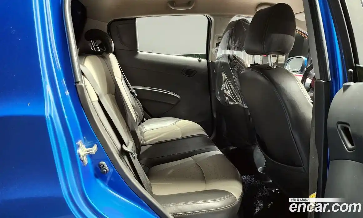 Chevrolet Spark 2011 1.0 автомат (гидро), фото 11