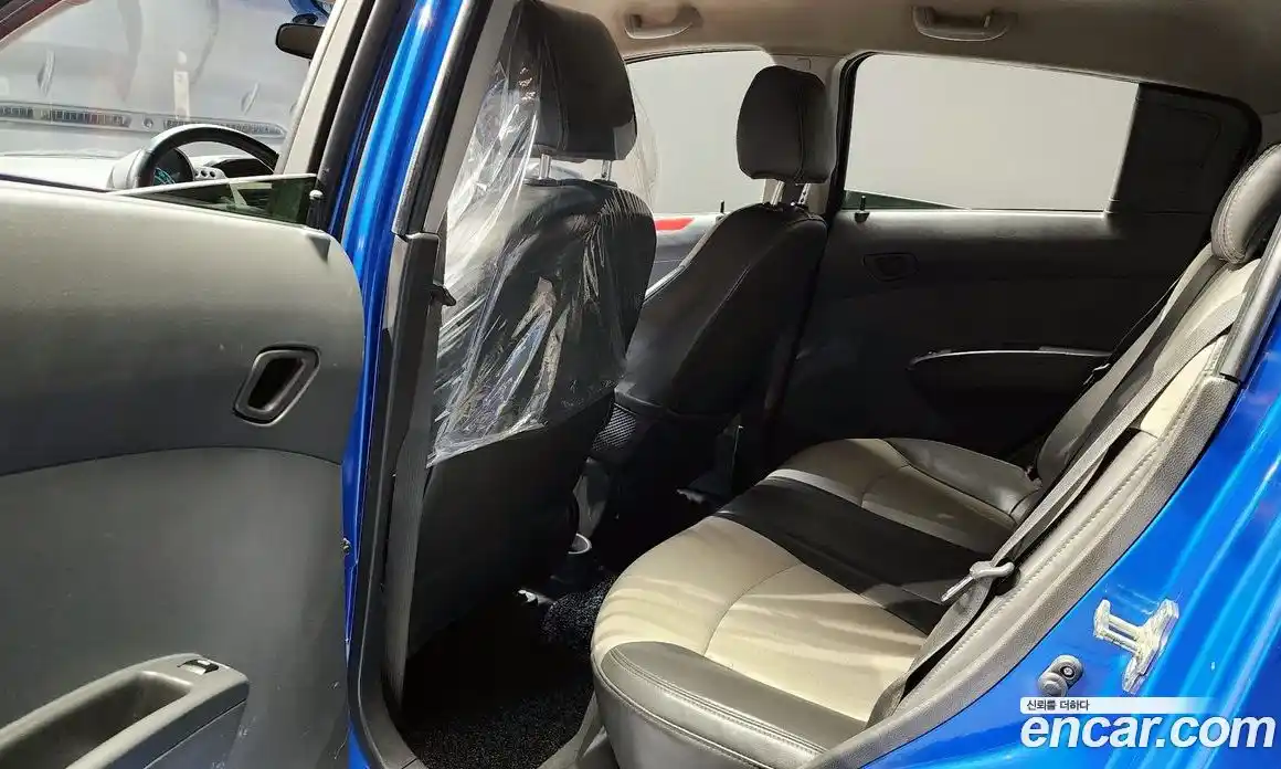Chevrolet Spark 2011 1.0 автомат (гидро), фото 12