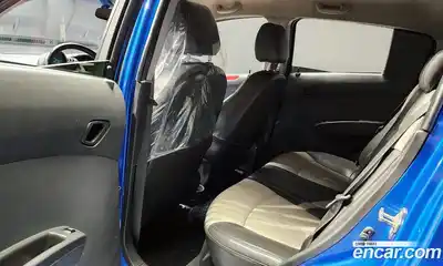 Chevrolet Spark 2011 1.0 автомат (гидро), миниатюра 12