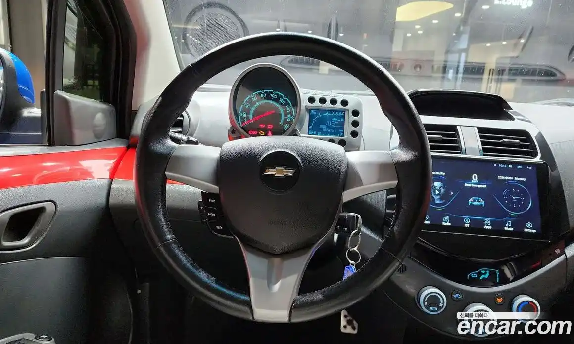 Chevrolet Spark 2011 1.0 автомат (гидро), фото 14