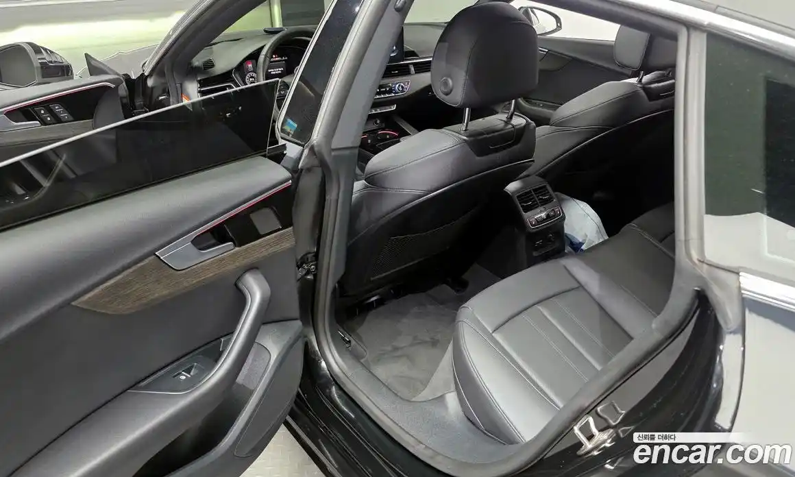 Audi A5 2023 2.0 гидро, фото 11