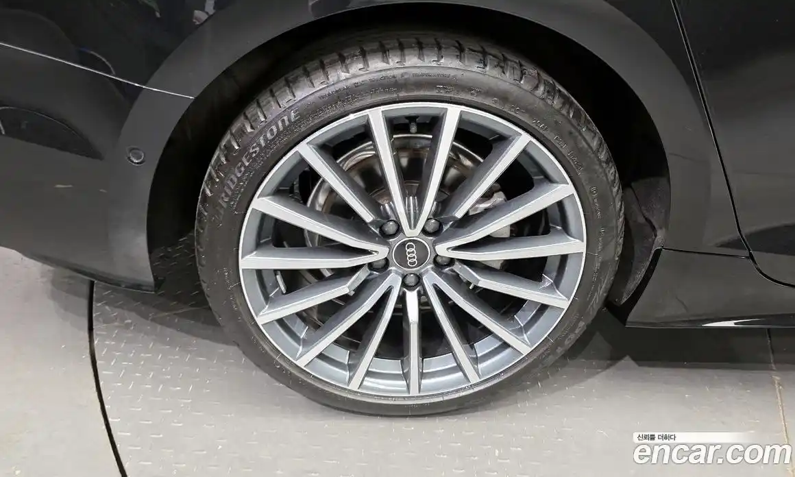 Audi A5 2023 2.0 гидро, фото 5