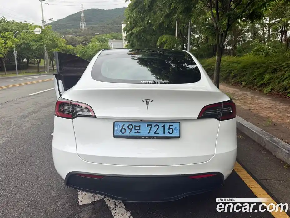 Tesla Model Y 2023 гидро, фото 3