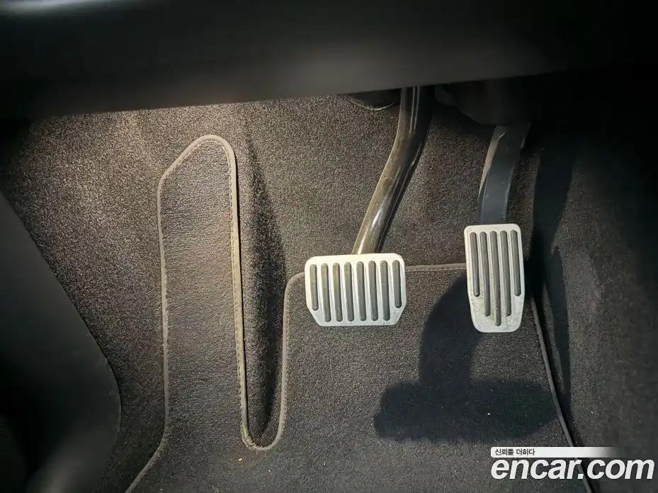 Tesla Model Y 2023 гидро, фото 6