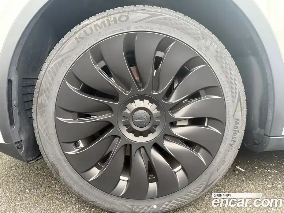 Tesla Model Y 2023 гидро, фото 8