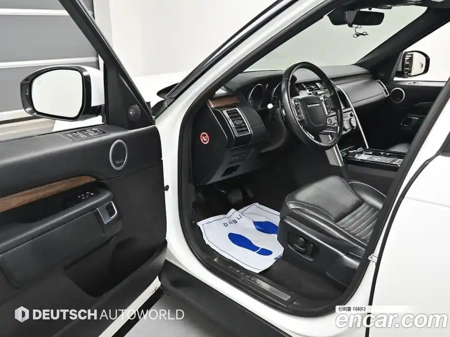 Land Rover Discovery 2017 3.0 автомат (гидро), фото 11