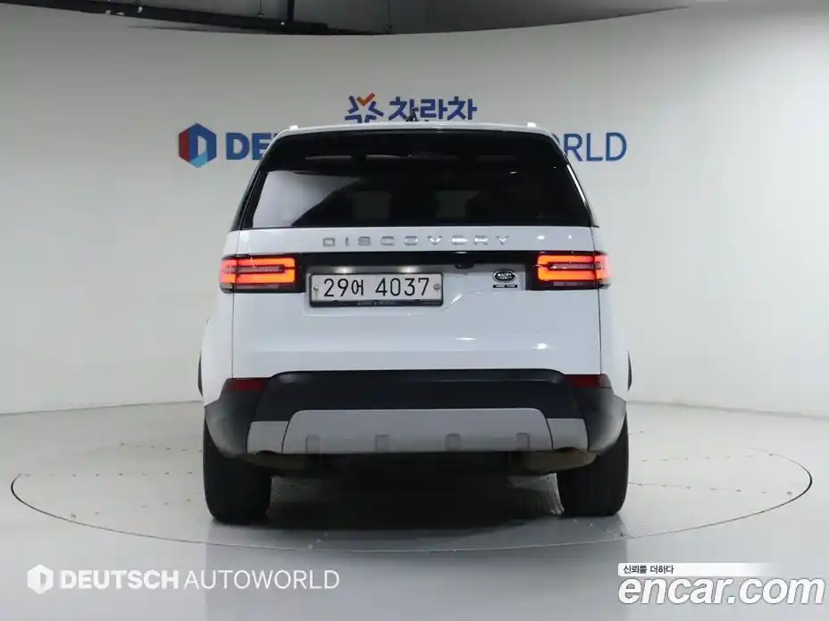 Land Rover Discovery 2017 3.0 автомат (гидро), фото 4