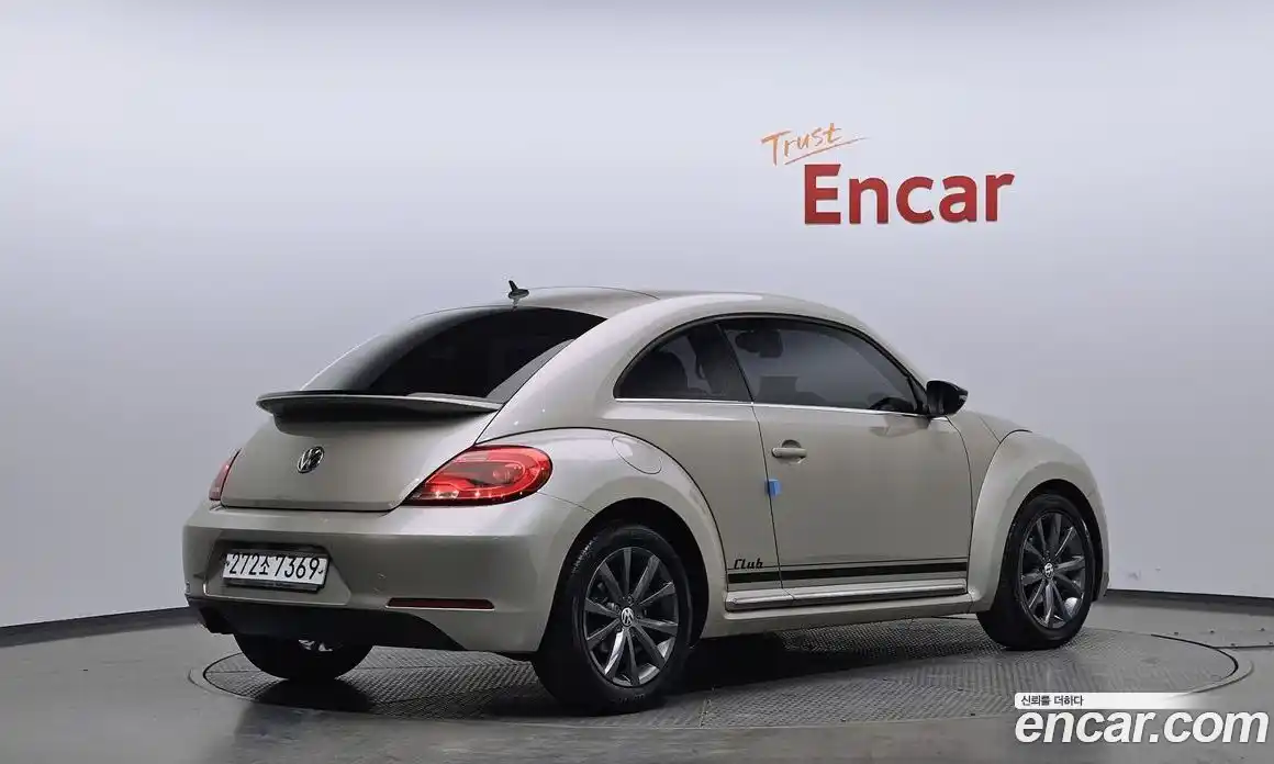 Volkswagen Beatle 2015 2.0 автомат (гидро), фото 2 Volkswagen Beatle 2015 2.0 автомат (гидро), фото 2