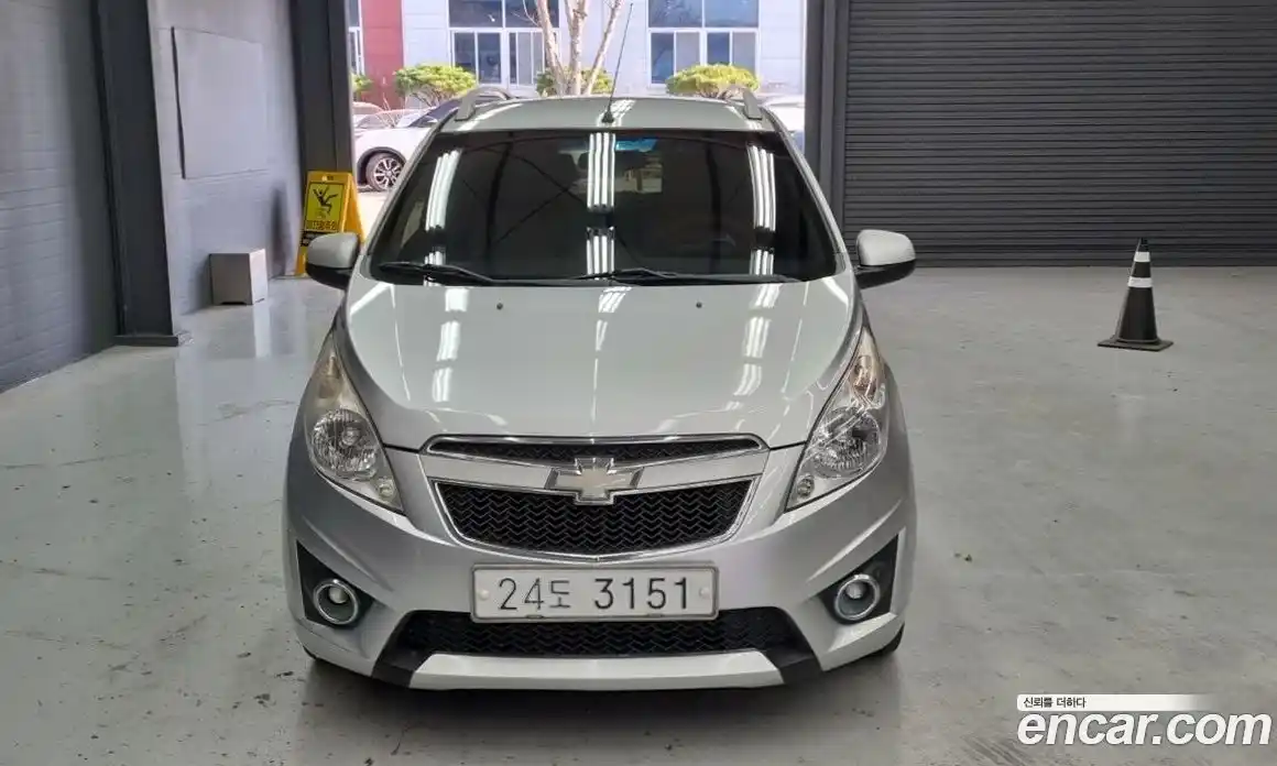 Chevrolet Spark 2011 1.0 автомат (гидро), фото 3
