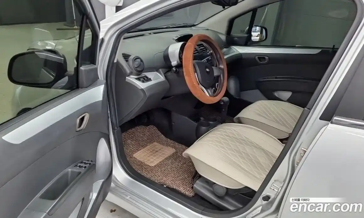 Chevrolet Spark 2011 1.0 автомат (гидро), фото 10
