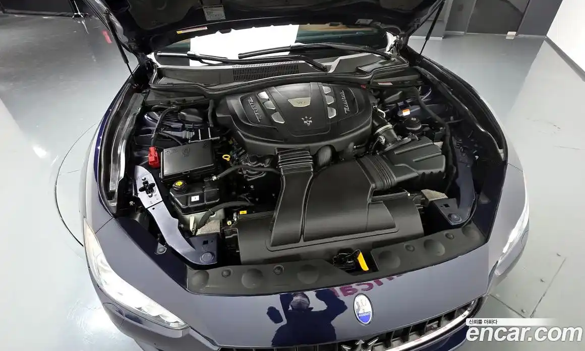 Maserati Ghibli 2016 3.0 гидро, фото 6