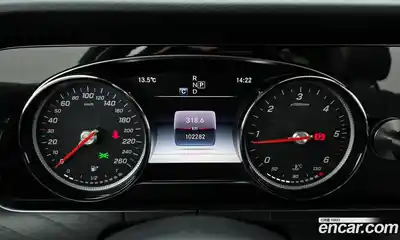 Mercedes-Benz E-Class 2018 1.9 гидро, миниатюра 8
