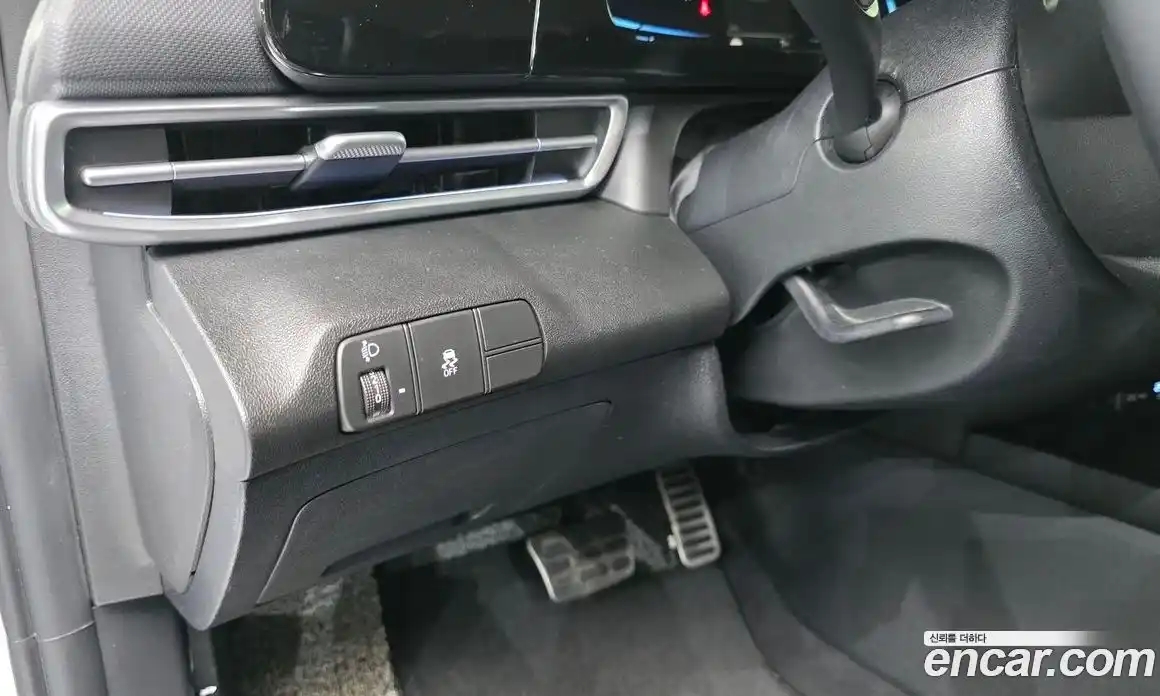 Hyundai Avante 2023 1.6 автомат (гидро), фото 13