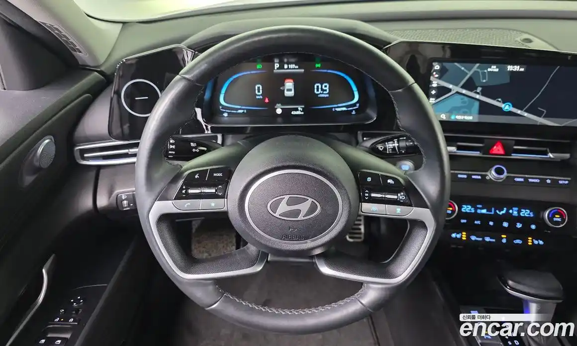 Hyundai Avante 2023 1.6 автомат (гидро), фото 14