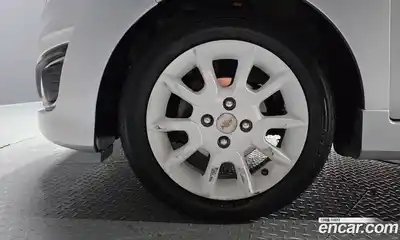 Chevrolet Spark 2013 1.0 автомат (гидро), миниатюра 5