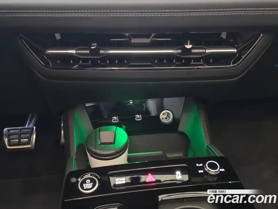 Audi Q6 e-tron 2025 автомат (гидро), фото 14