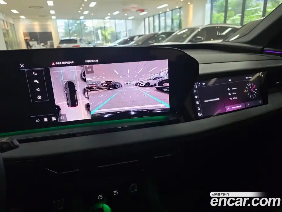 Audi Q6 e-tron 2025 автомат (гидро), фото 15