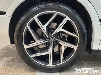 Audi Q6 e-tron 2025 автомат (гидро), миниатюра 5
