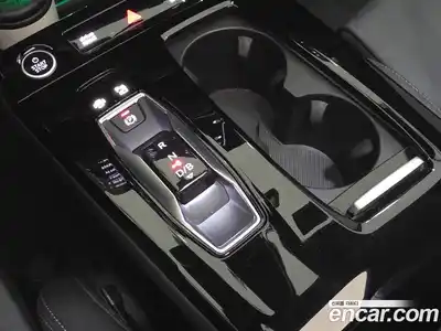 Audi Q6 e-tron 2025 автомат (гидро), миниатюра 9