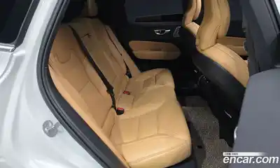 Volvo XC60 2023 2.0 автомат (гидро), миниатюра 12
