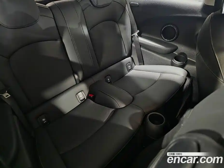 Mini Cooper 2021 1.5 автомат (гидро), фото 13