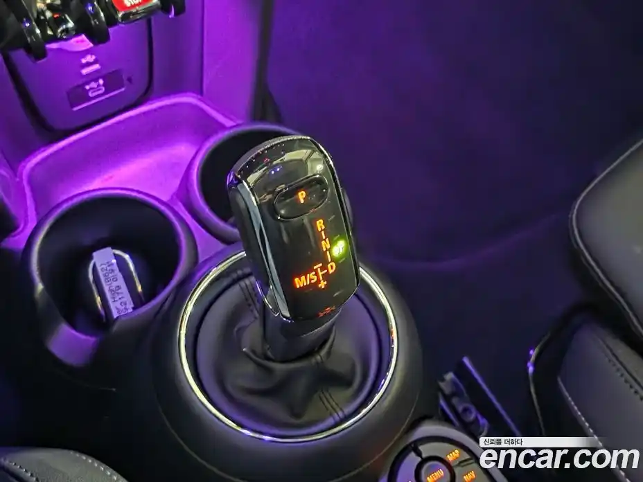 Mini Cooper 2021 1.5 автомат (гидро), фото 9