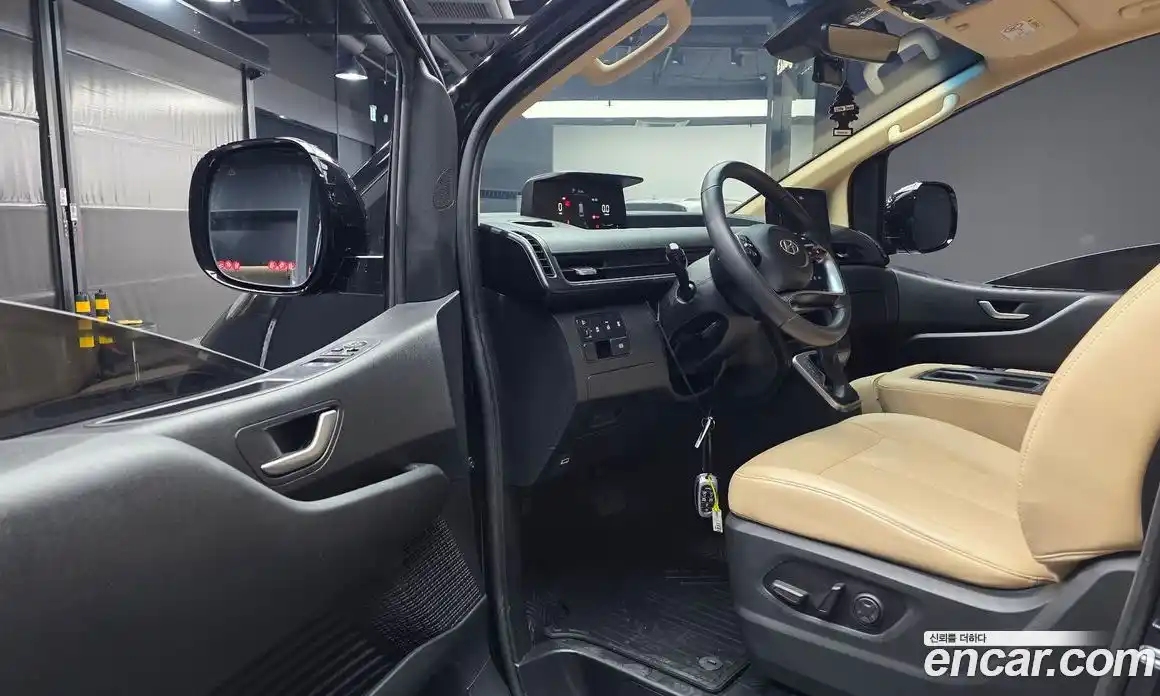Hyundai Staria 2022 2.2 гидро, фото 10