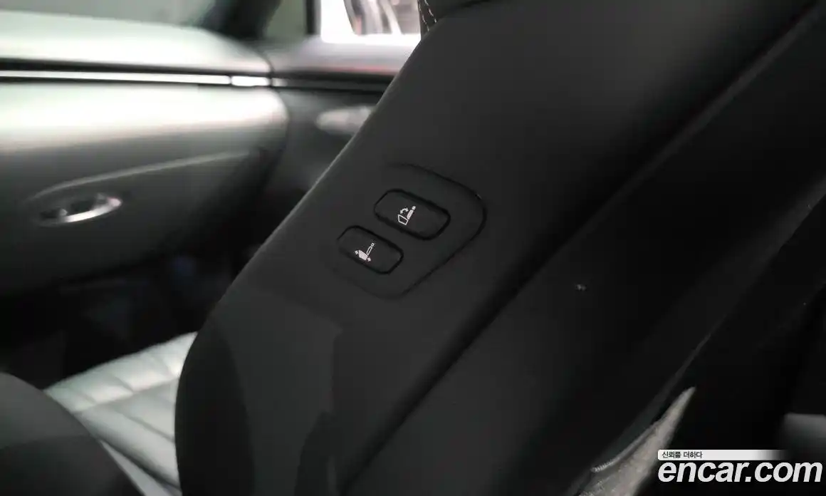 Genesis GV70 2022 2.5 автомат (гидро), фото 30