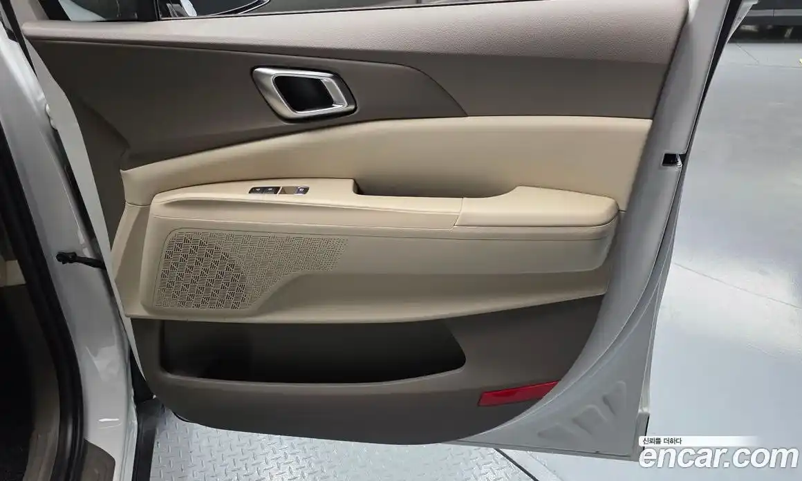 Kia Carnival 2025 2.2 автомат (гидро), фото 15
