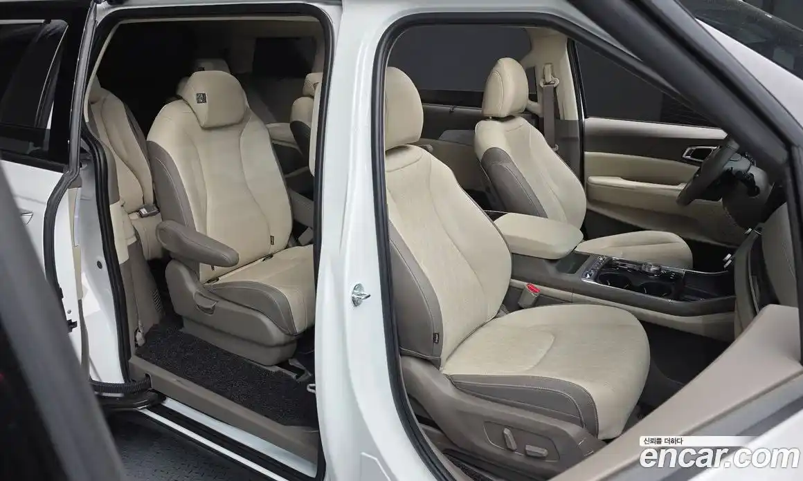 Kia Carnival 2025 2.2 автомат (гидро), фото 18
